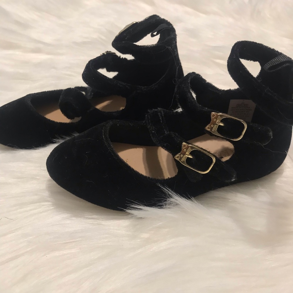 Old navy sandals